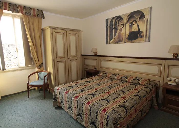 Hotel all'aeroporto: Hotel De Lanzi